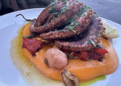 Poulpe grillé au restaurant Olea